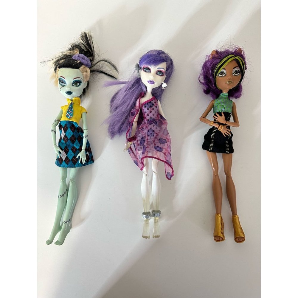 Monster High Frankie Stein Spectra Vondergeist Clawdeen Wolf Lot of 3